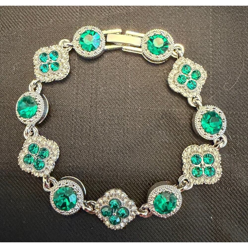 925 Over Stainless Steel NWOT 6” bracelet with geometric faceted green crystals - Picture 1 of 6